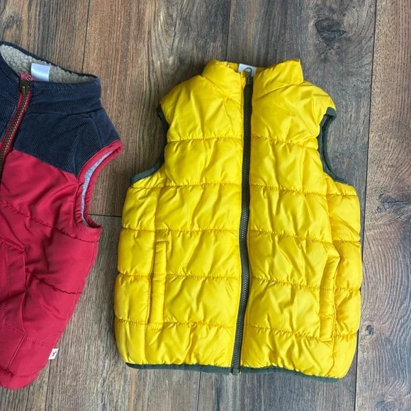 Carter's Toddler Winter sleeveless Puffer Vest size 24 Months set of 2 - Picture 3 of 6
